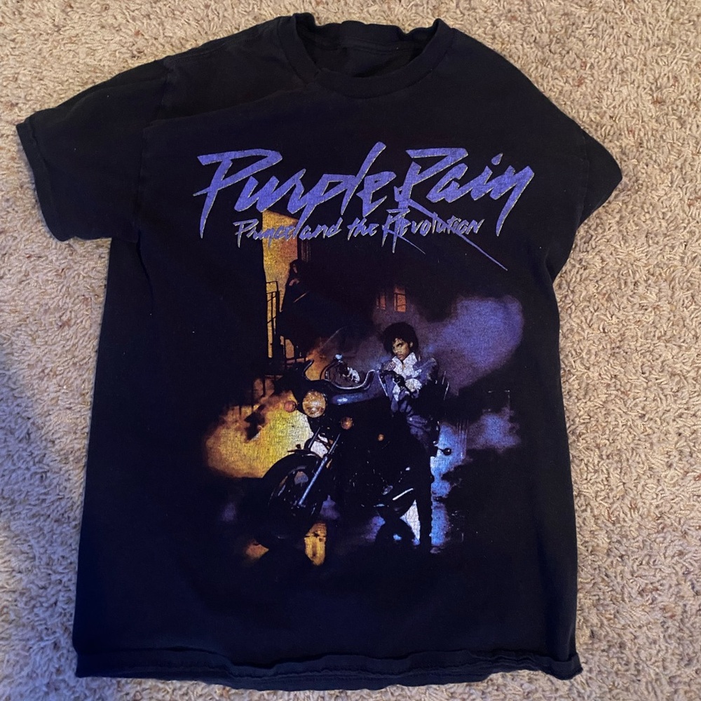 Purple rain graphic tee
